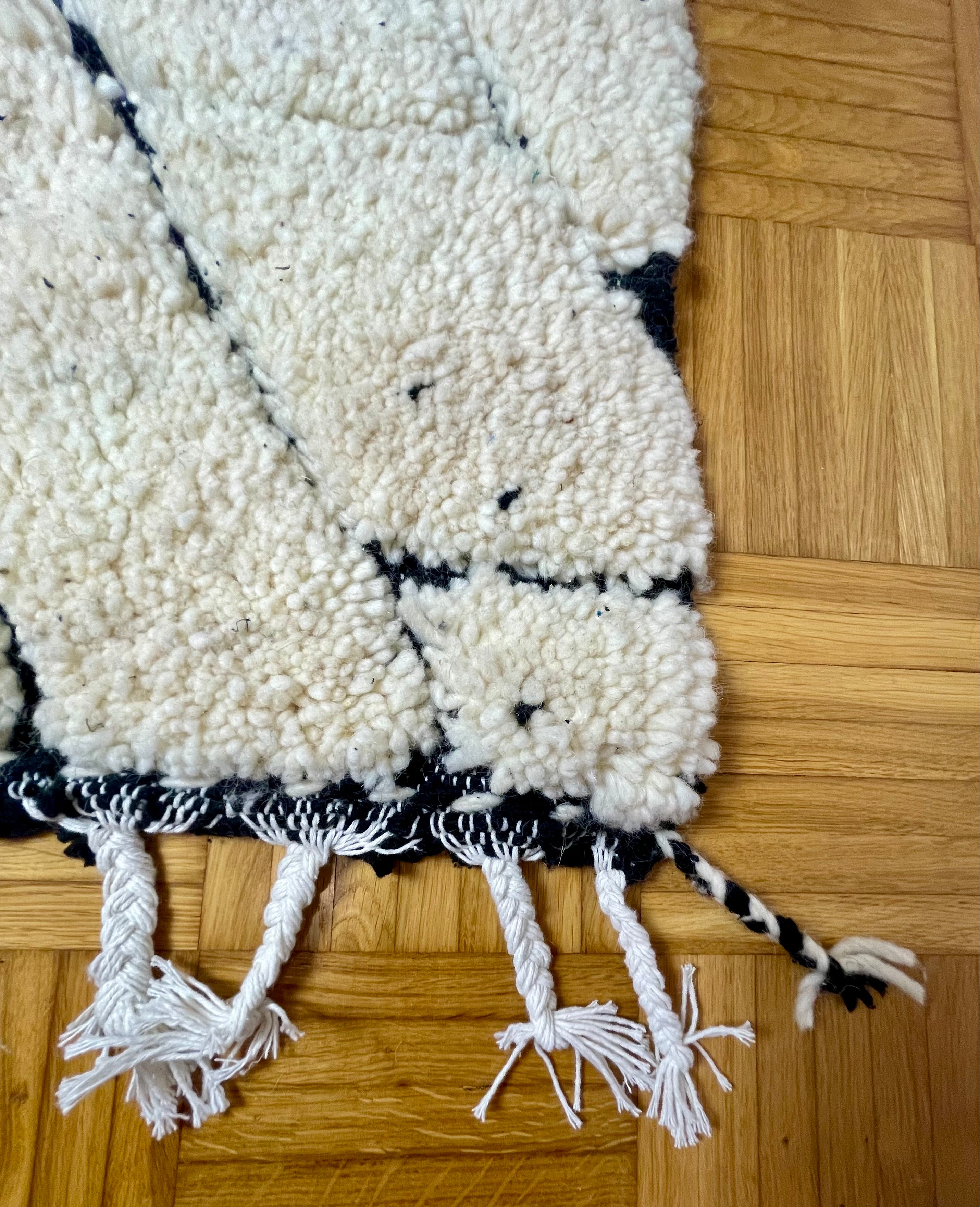 Mrirt Rug LARGE MR-0002