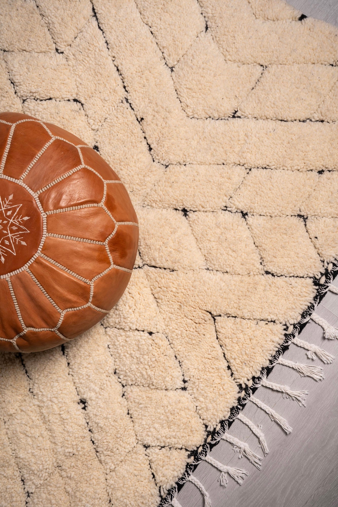 Mrirt rug LARGE MR-0003