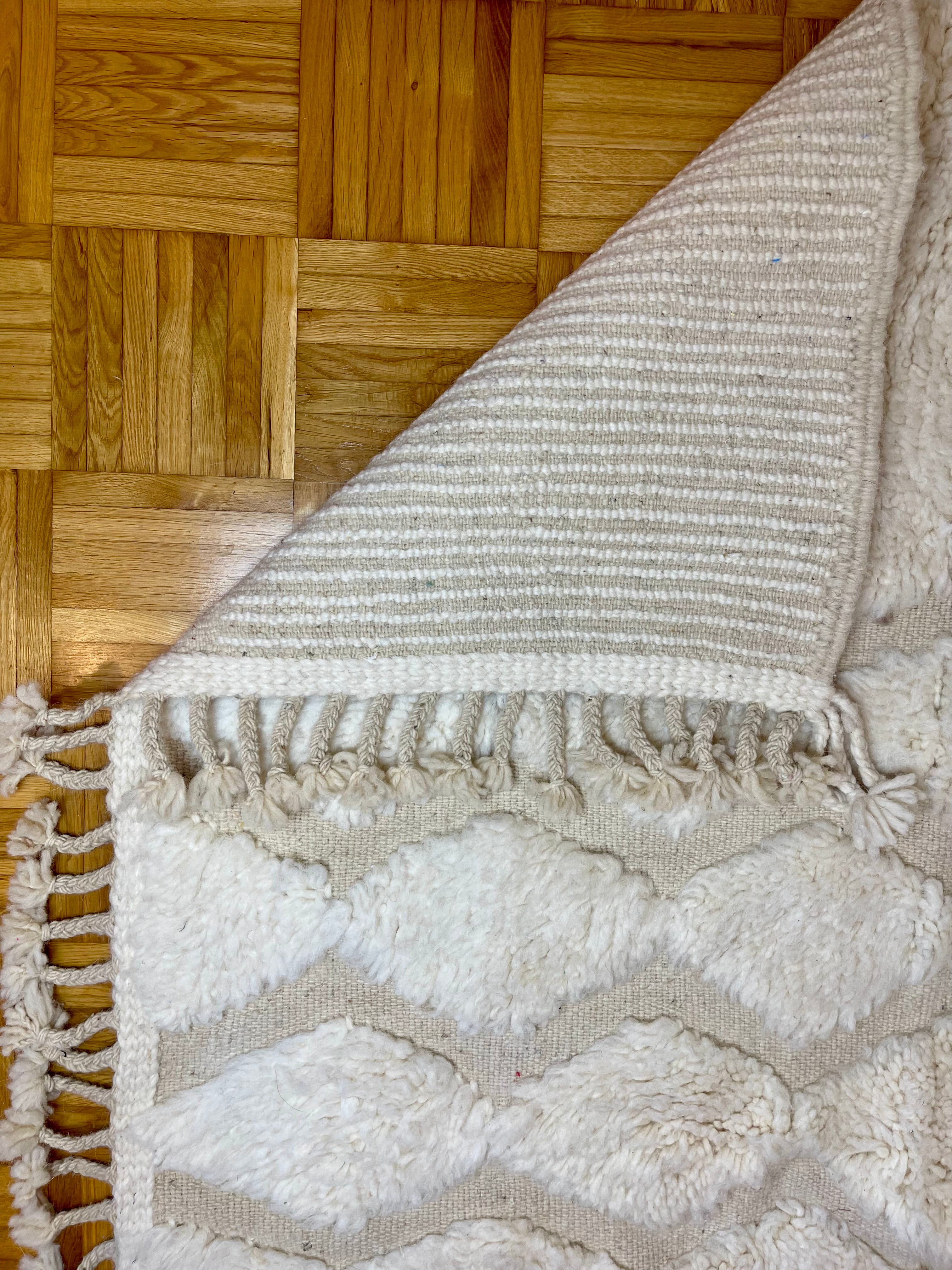 Mrirt Rug LARGE MR-0001